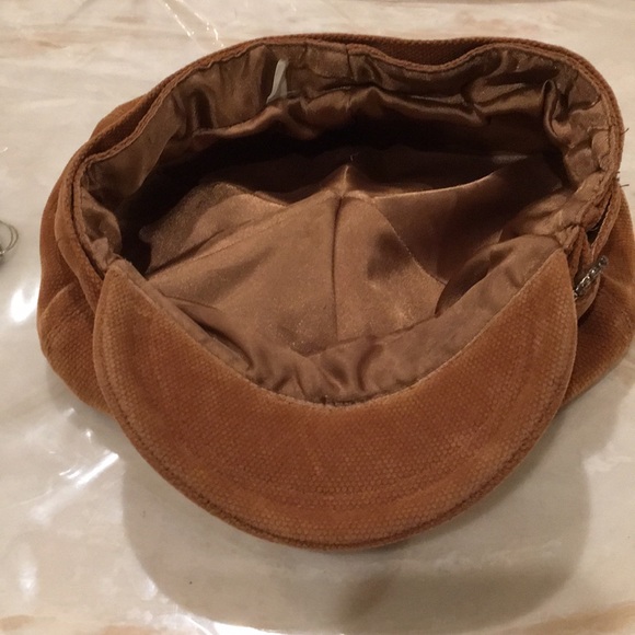 Beautiful cap🧡 - Picture 3 of 5